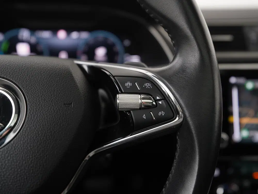 Skoda Superb 1.4 TSI iV Ambition uit 2022, foto 11