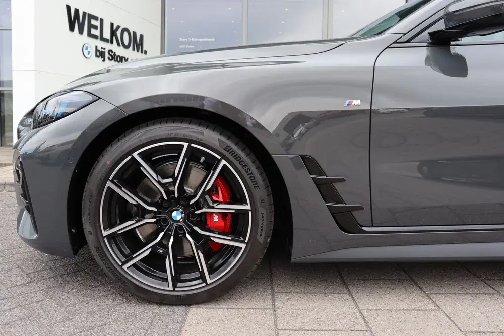BMW 4-serie Coupé 420i M Sport Automaat uit 2026, foto 4