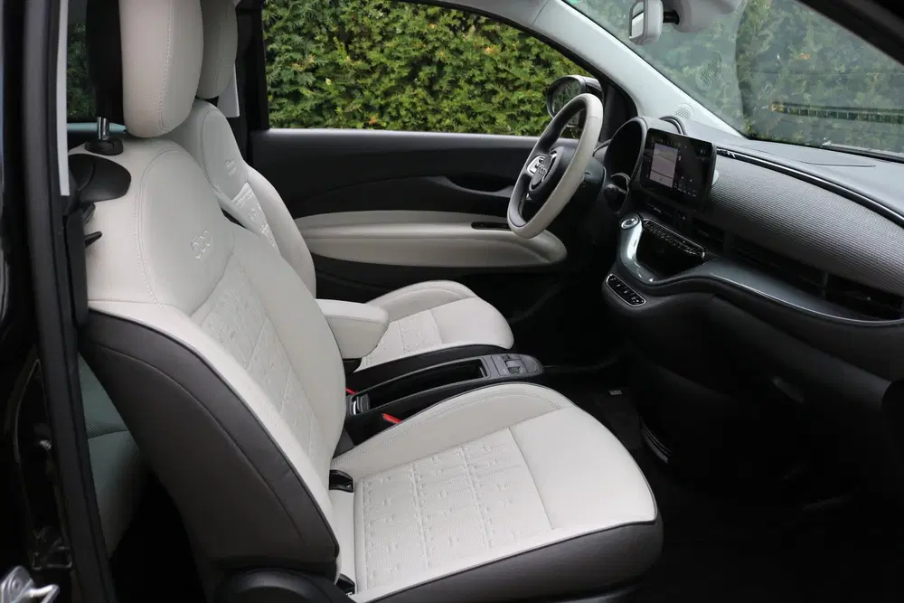 Fiat 500 3+1 La Prima By Bocelli 42 kWh (17.285Km L uit 2023, foto 6