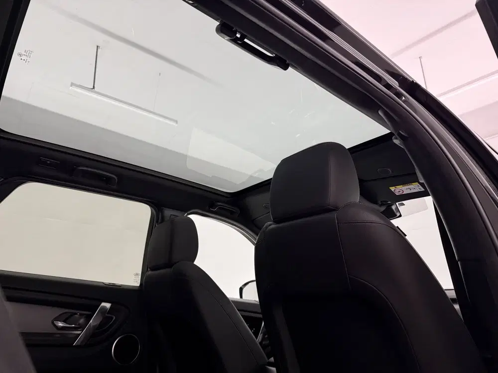 Land Rover Discovery Sport 1.5 P300e 4X4 R-Dynamic S Black E uit 2022, foto 15