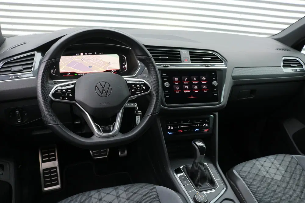 Volkswagen Tiguan 2.0 TSI 4Motion R-Line Black Style (Panora uit 2021, foto 5