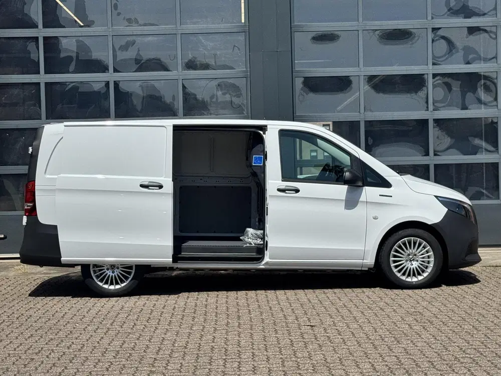 Mercedes-Benz Vito 112 L2 66 kWh uit 2026, foto 9