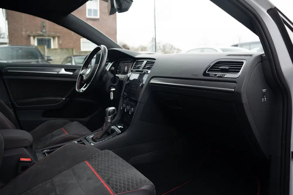 Volkswagen Golf 2.0 TSI GTI uit 2019, foto 7