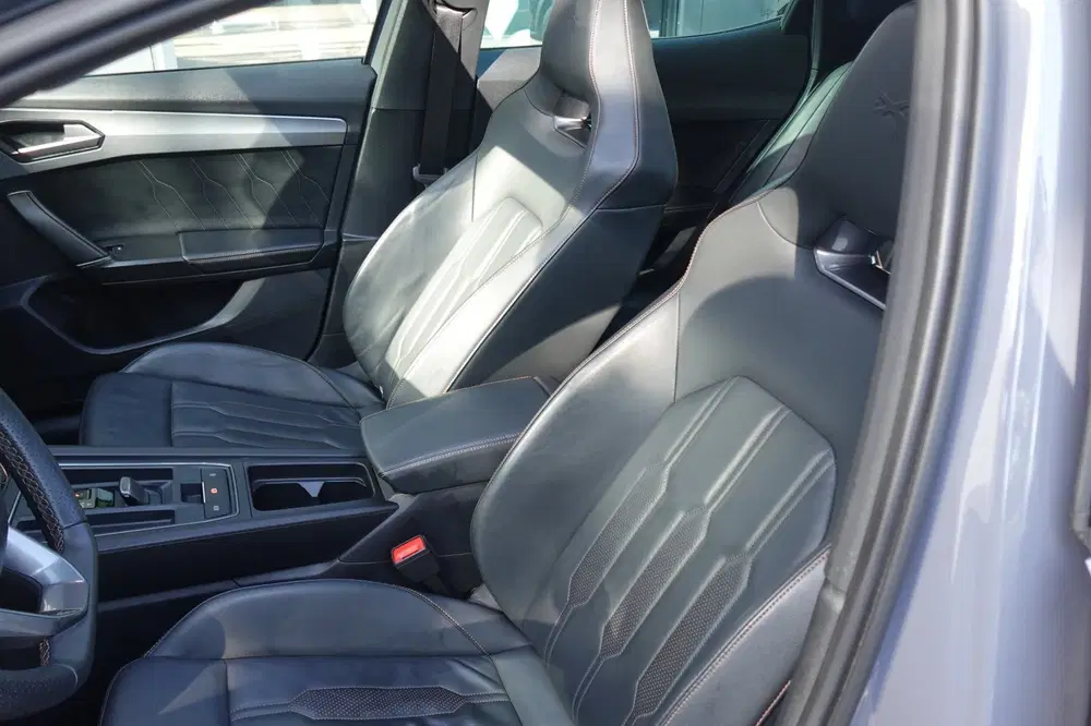 Cupra Formentor 1.4 e-Hybrid VZ Copper PANO CAM KEYLESS uit 2021, foto 10