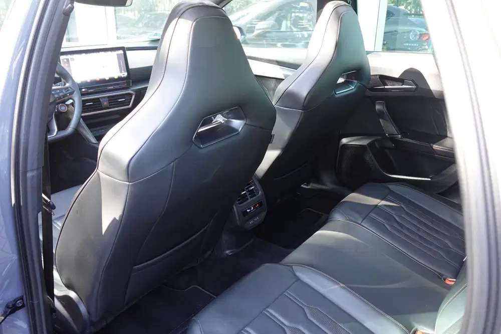 Cupra Formentor 1.4 e-Hybrid VZ Copper PANO CAM KEYLESS uit 2021, foto 11