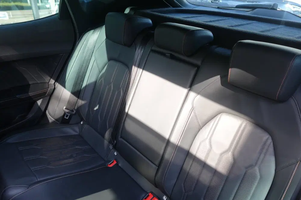 Cupra Formentor 1.4 e-Hybrid VZ Copper PANO CAM KEYLESS uit 2021, foto 13