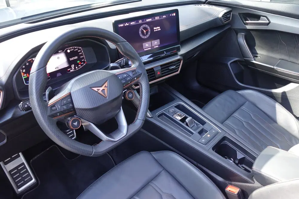 Cupra Formentor 1.4 e-Hybrid VZ Copper PANO CAM KEYLESS uit 2021, foto 8