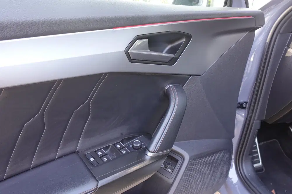 Cupra Formentor 1.4 e-Hybrid VZ Copper PANO CAM KEYLESS uit 2021, foto 9