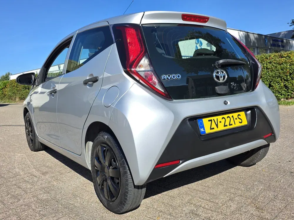 Toyota Aygo 1.0 VVT-i x-Fun uit 2019, foto 9