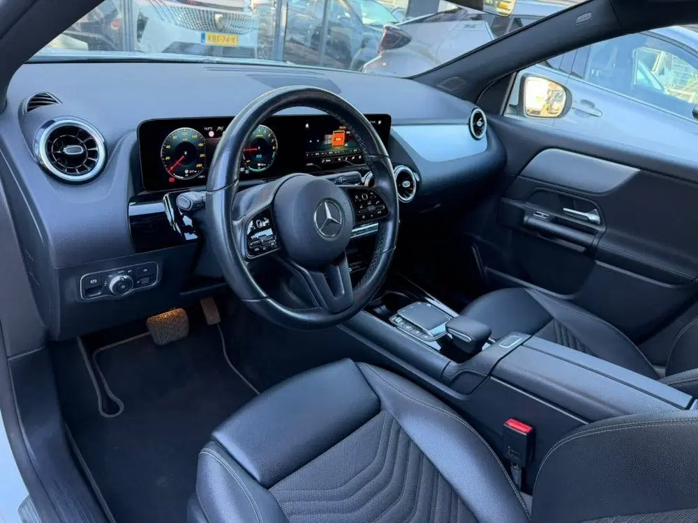 Mercedes-Benz GLA GLA 250 e Luxury Line uit 2023, foto 15