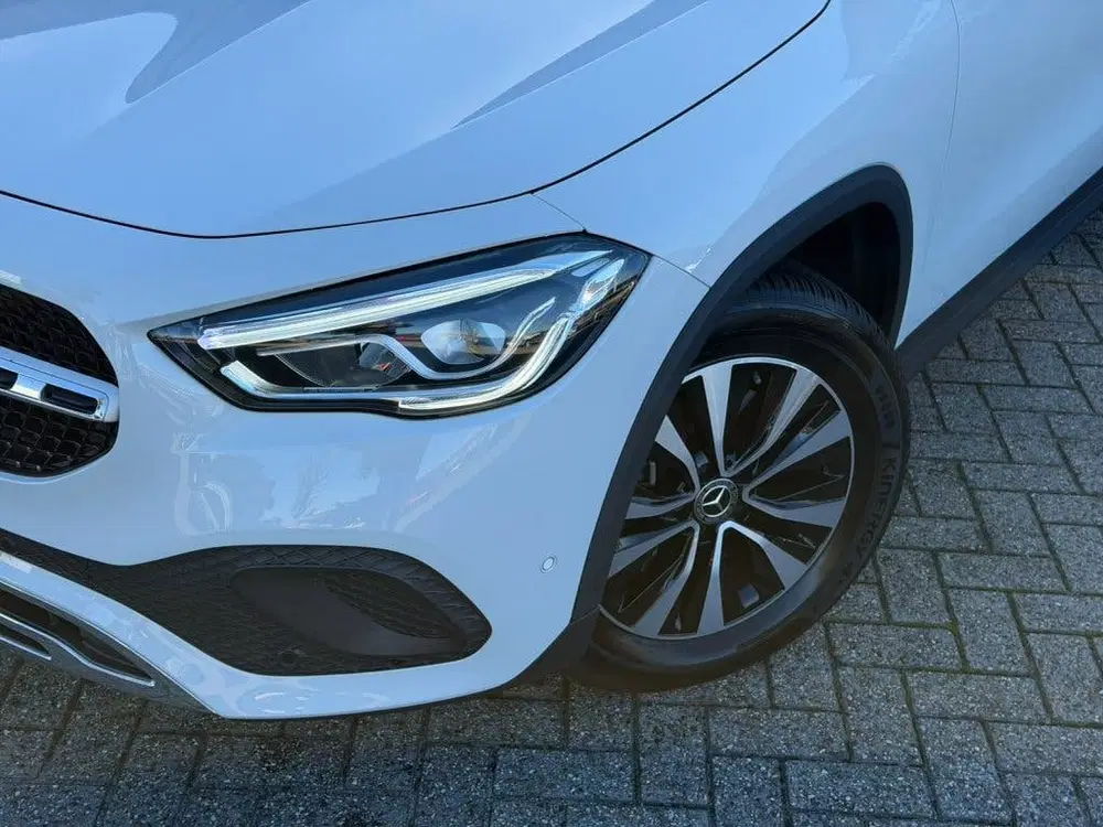 Mercedes-Benz GLA GLA 250 e Luxury Line uit 2023, foto 2