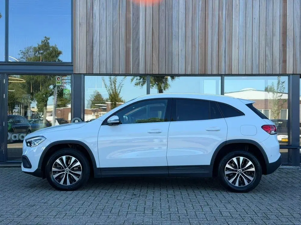 Mercedes-Benz GLA GLA 250 e Luxury Line uit 2023, foto 9