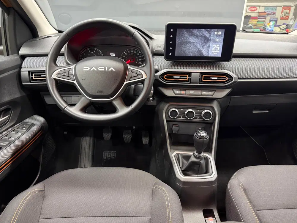Dacia Sandero 1.0 TCe 100 ECO-G Expression+ l Weinig uit 2023, foto 13