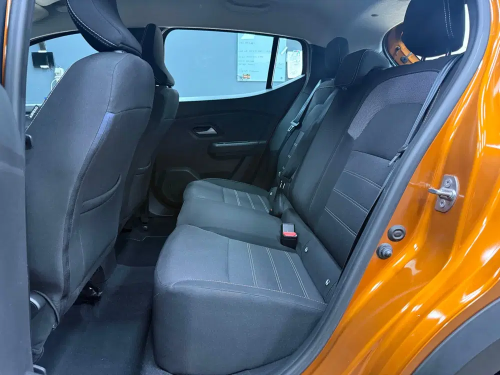 Dacia Sandero 1.0 TCe 100 ECO-G Expression+ l Weinig uit 2023, foto 15