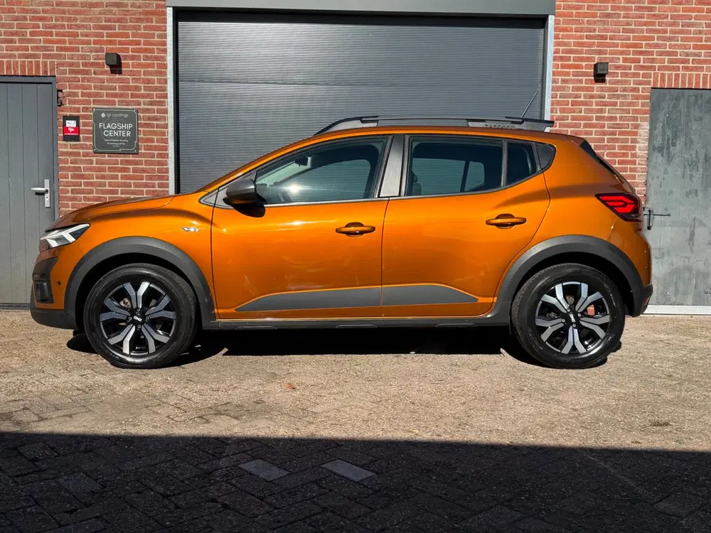Dacia Sandero 1.0 TCe 100 ECO-G Expression+ l Weinig uit 2023, foto 3