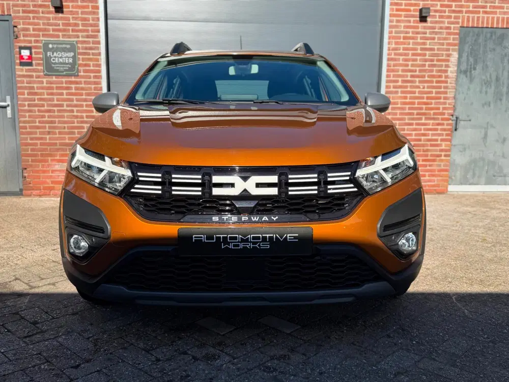 Dacia Sandero 1.0 TCe 100 ECO-G Expression+ l Weinig uit 2023, foto 8