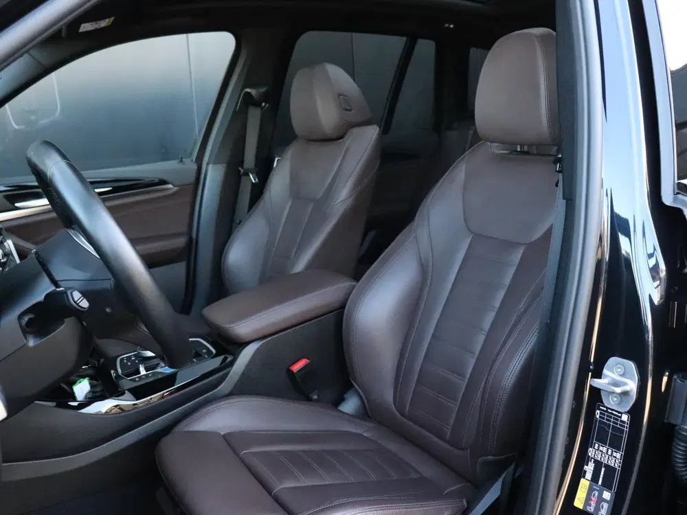 BMW iX3 High Executive Edition 80 kWh uit 2025, foto 11