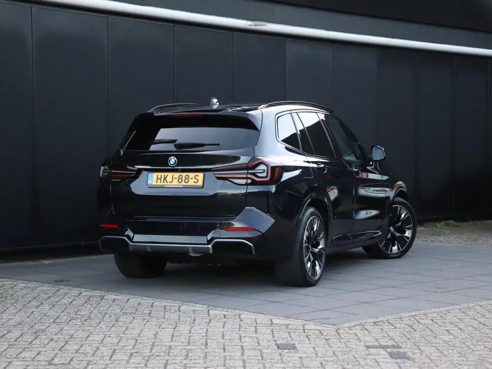 BMW iX3 High Executive Edition 80 kWh uit 2025, foto 3