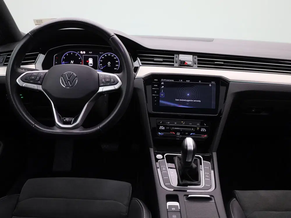 Volkswagen Passat 1.5 TSI R-Line Business + uit 2022, foto 7