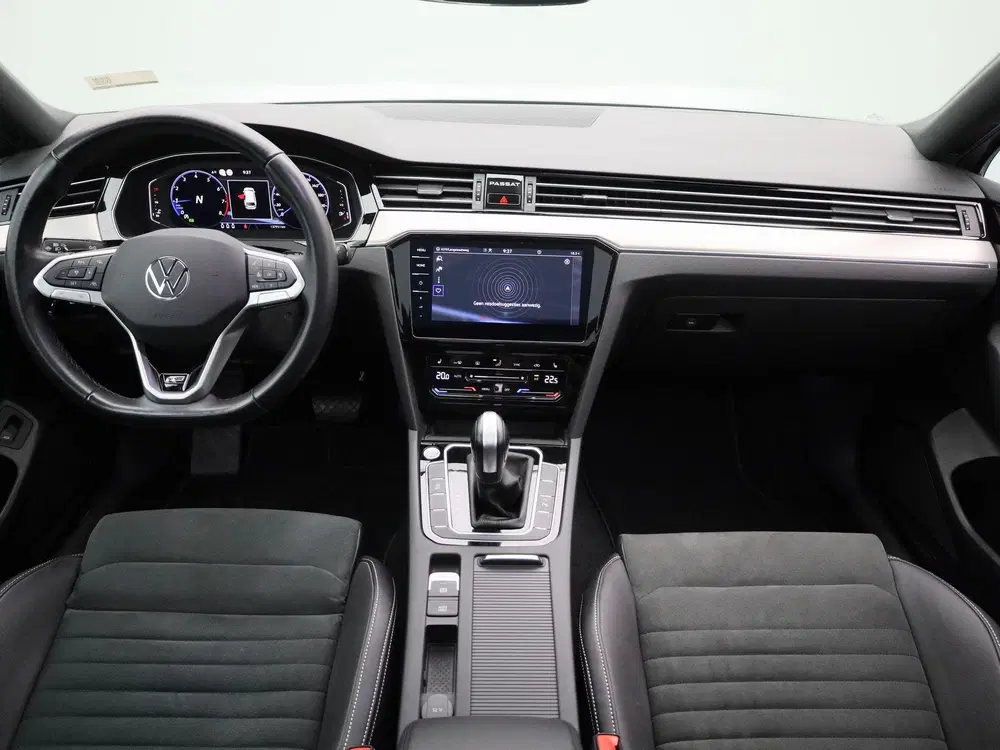Volkswagen Passat 1.5 TSI R-Line Business + uit 2022, foto 8