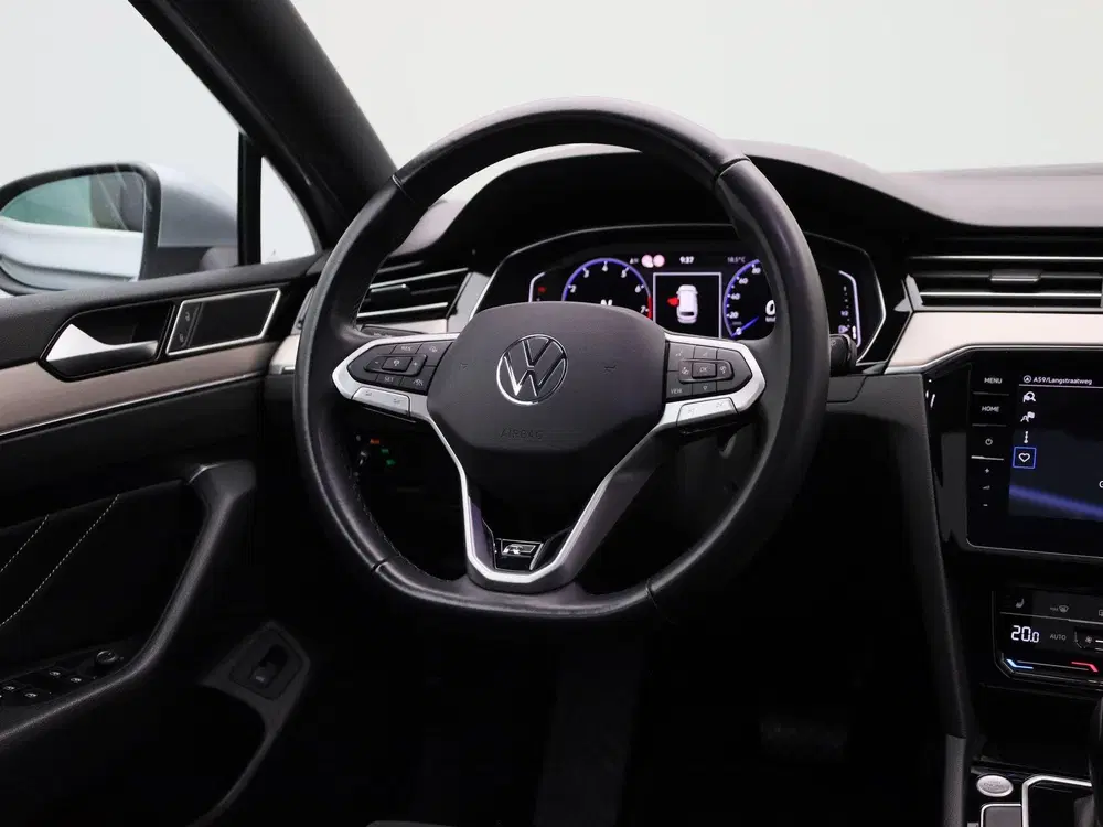 Volkswagen Passat 1.5 TSI R-Line Business + uit 2022, foto 9