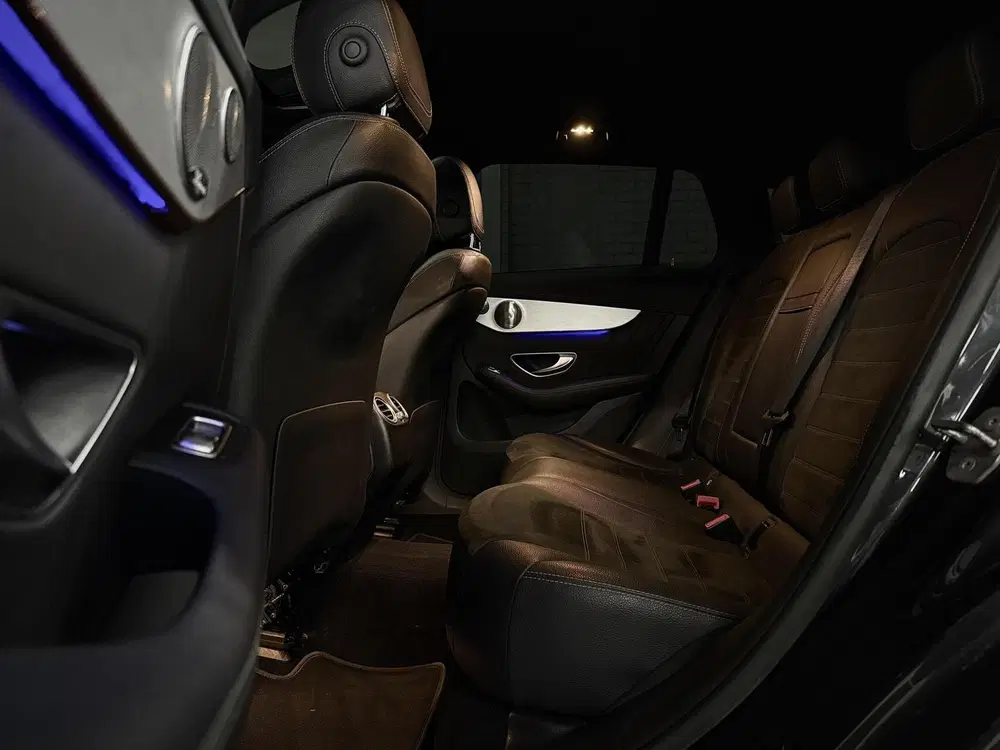 Mercedes-Benz EQC Mercedes EQC 400 4MATIC uit 2020, foto 5