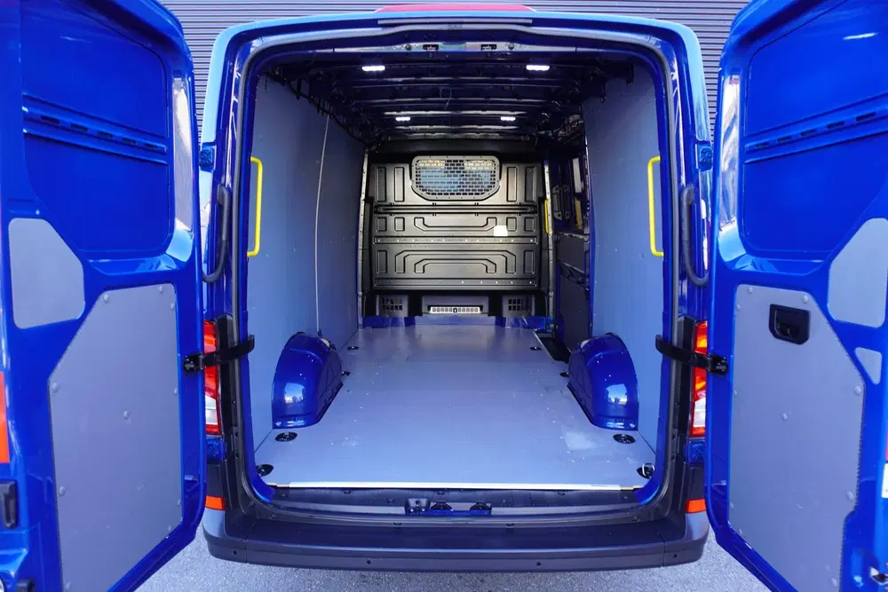 Volkswagen Crafter 35 140pk L3H2 uit 2022, foto 3