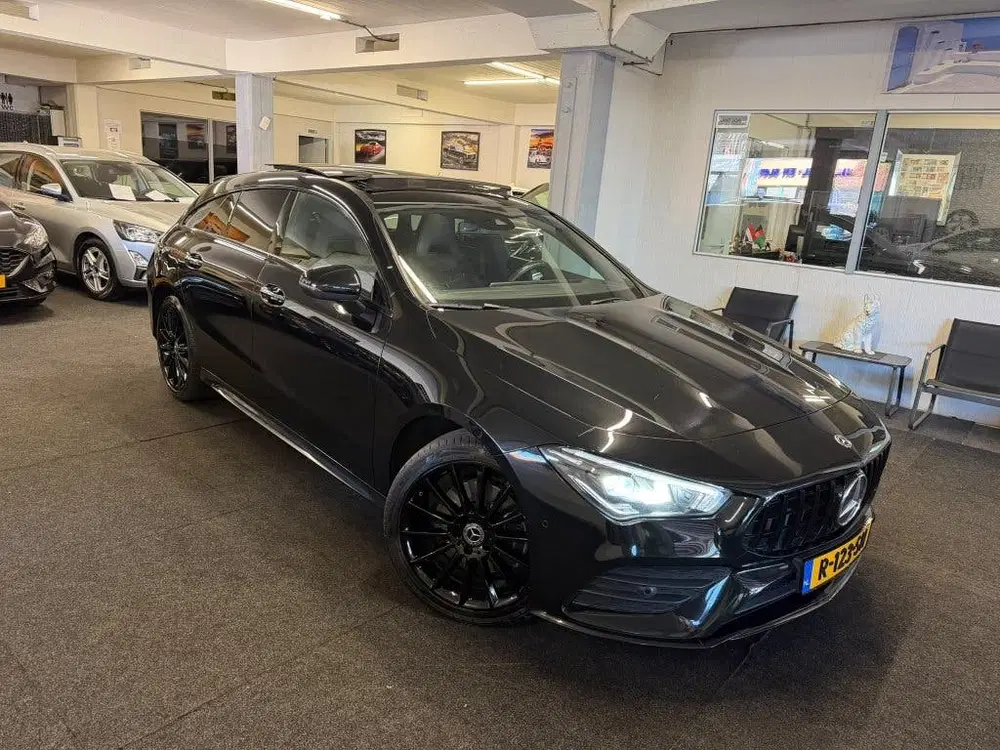 Mercedes-Benz CLA 250 e AMG Line*PANO* uit 2022