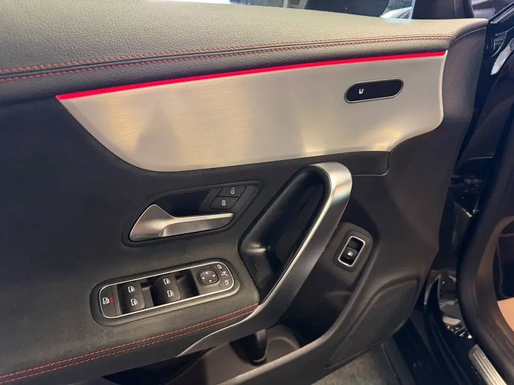 Mercedes-Benz CLA 250 e AMG Line*PANO* uit 2022, foto 14