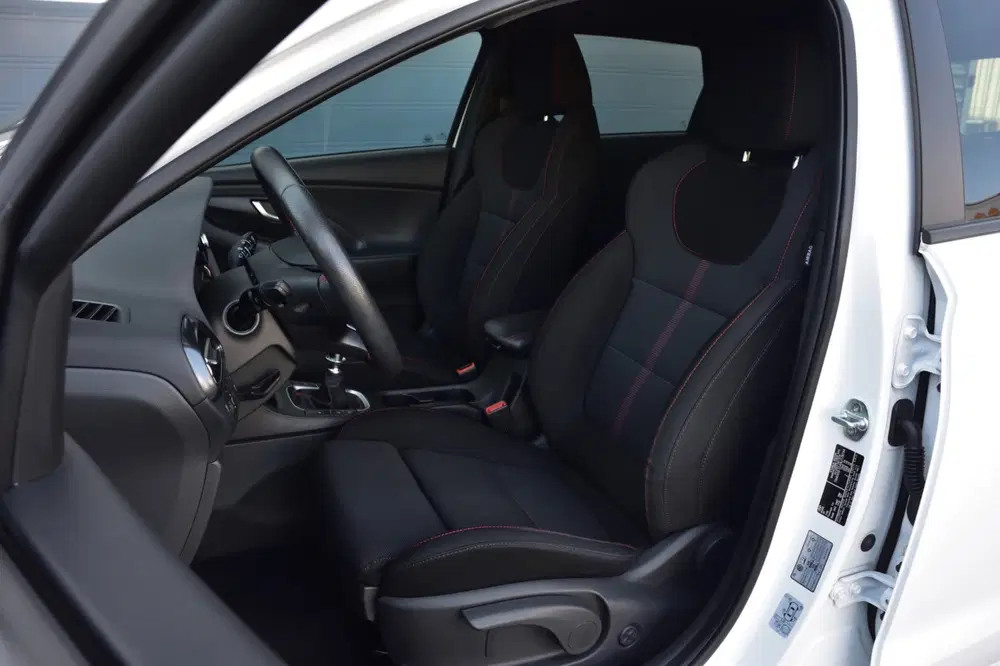 Hyundai i30 1.5 T-GDi MHEV N Line Panodak uit 2022, foto 4