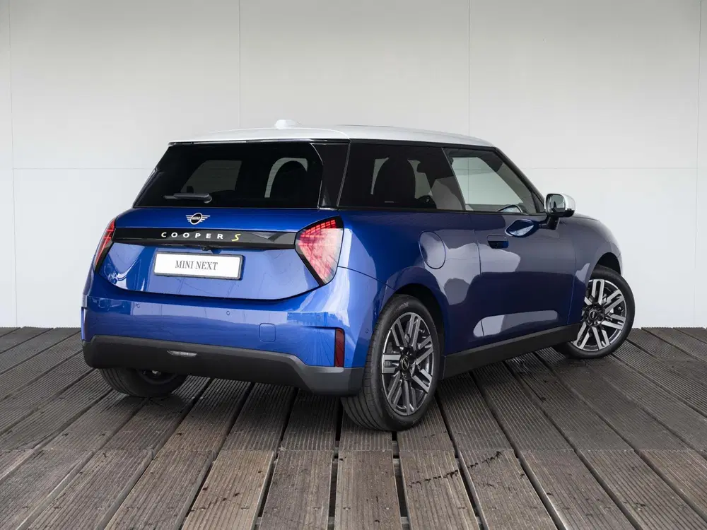 Mini Cooper SE Cooper SE Classic M-pakket uit 2026, foto 2