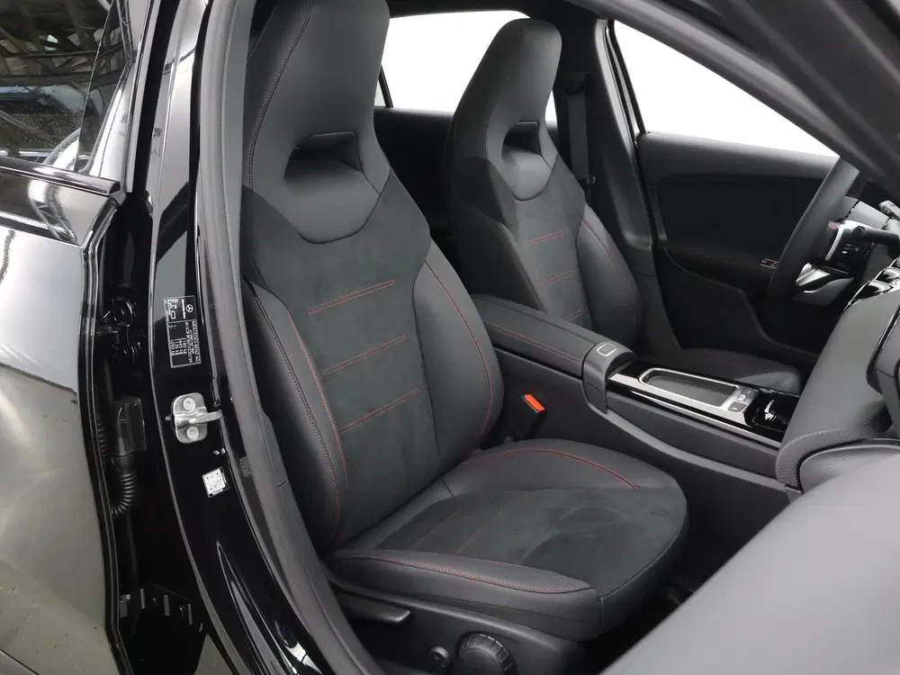 Mercedes-Benz A-Klasse 250e Business Solution AMG Apple Carp uit 2026, foto 10