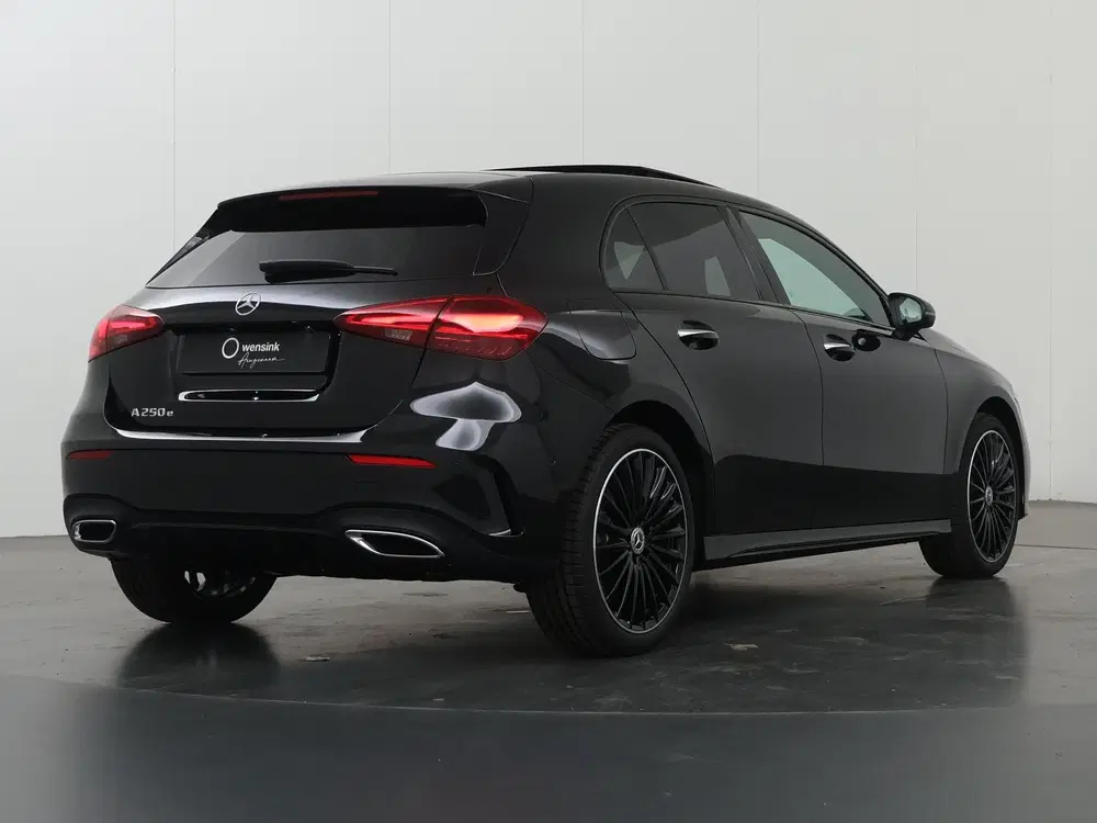 Mercedes-Benz A-Klasse 250e Business Solution AMG Apple Carp uit 2026, foto 2