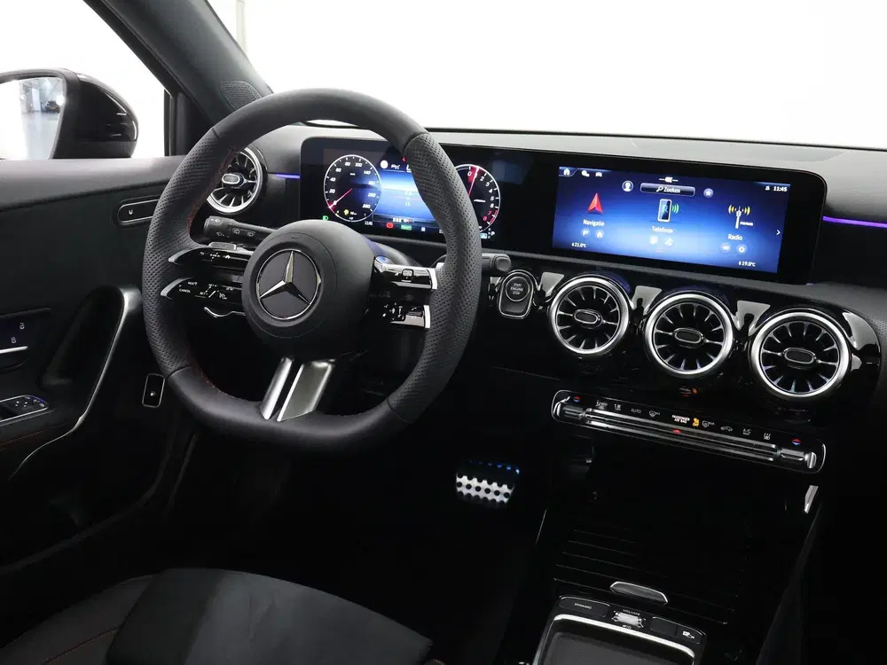 Mercedes-Benz A-Klasse 250e Business Solution AMG Apple Carp uit 2026, foto 9