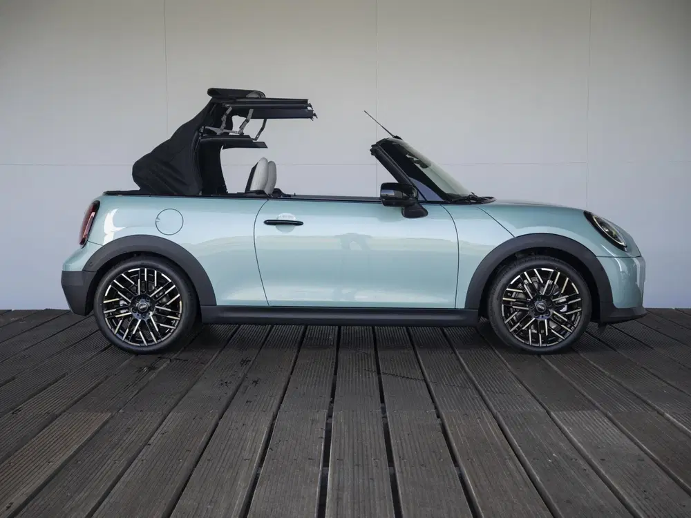 Mini Cabrio Cooper C Favoured XL-pakket uit 2026, foto 8