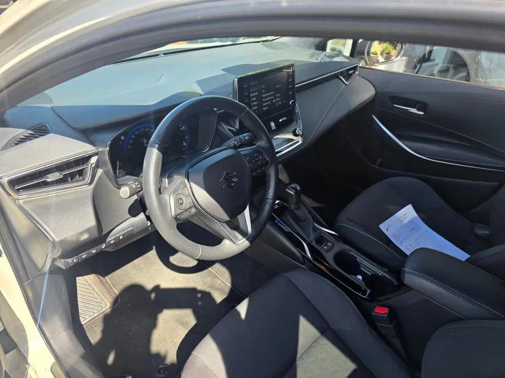 Suzuki Swace 1.8 Hybrid uit 2021, foto 13