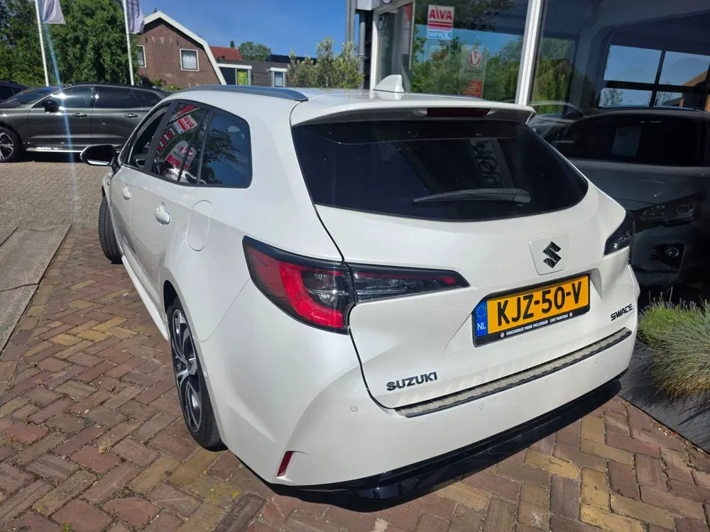 Suzuki Swace 1.8 Hybrid uit 2021, foto 5