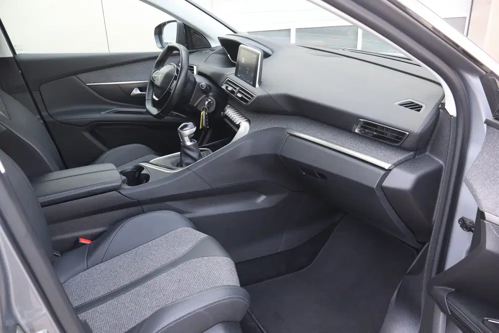 Peugeot 5008 1.2 PureTech Allure uit 2019, foto 4