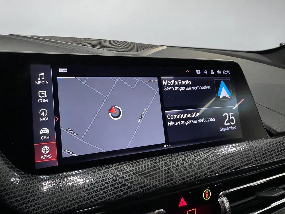 BMW 1-serie 118i Executive uit 2022, foto 15