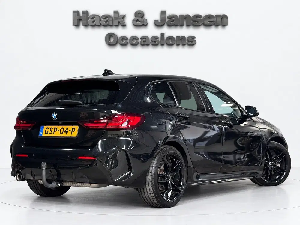 BMW 1-serie 118i Executive uit 2022, foto 4