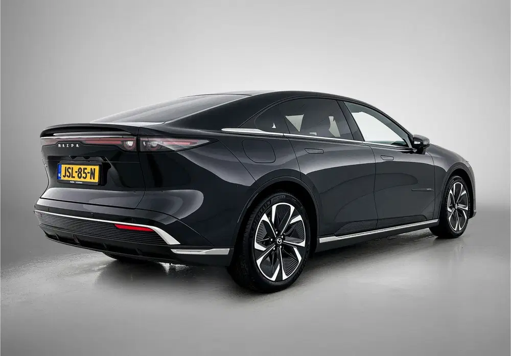 Mazda 6e Takumi Plus 68.8 kWh WLTP 479 km van 10% t uit 2025, foto 3