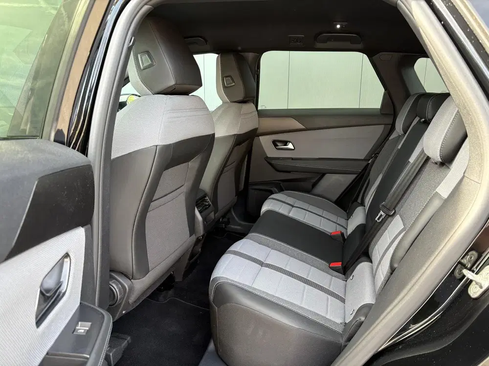 Opel Grandland 1.2 Turbo Hybrid 145P GS Navigatie uit 2025, foto 11
