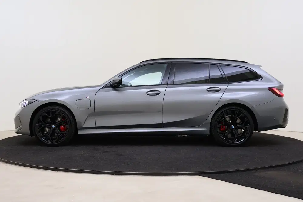BMW 3-serie 330e M Sport Automaat uit 2026, foto 14