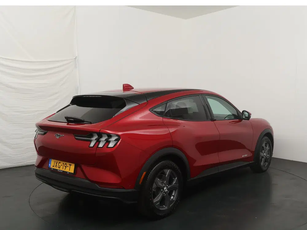 Ford Mustang Mach-E RWD 75 kWh 268 pk uit 2025, foto 5