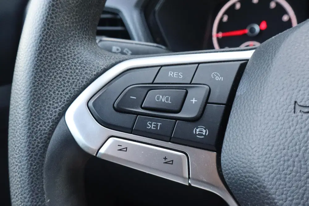 Volkswagen T-Cross 1.0 TSI Life Business uit 2020, foto 13