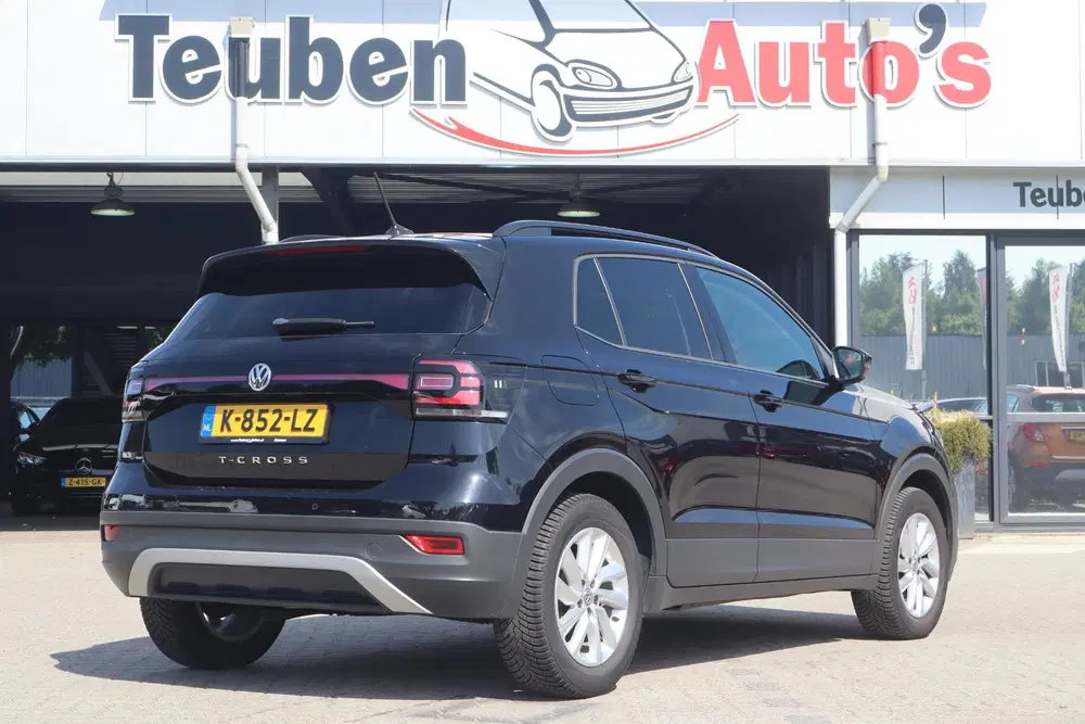 Volkswagen T-Cross 1.0 TSI Life Business uit 2020, foto 2