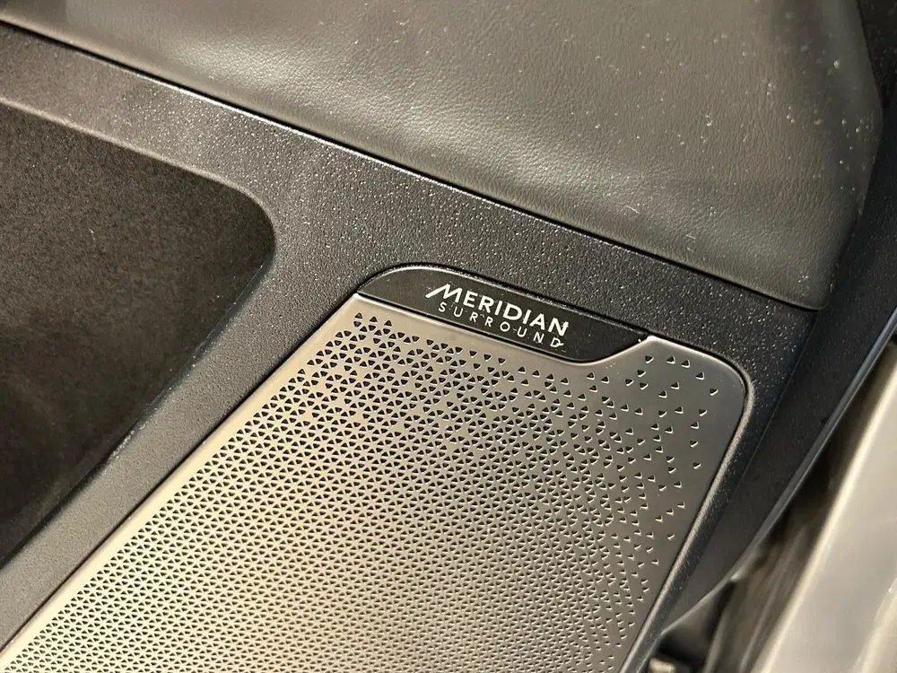 Kia EV6 77 uit 2023, foto 10