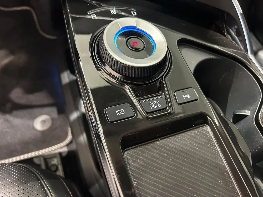 Kia EV6 77 uit 2023, foto 15