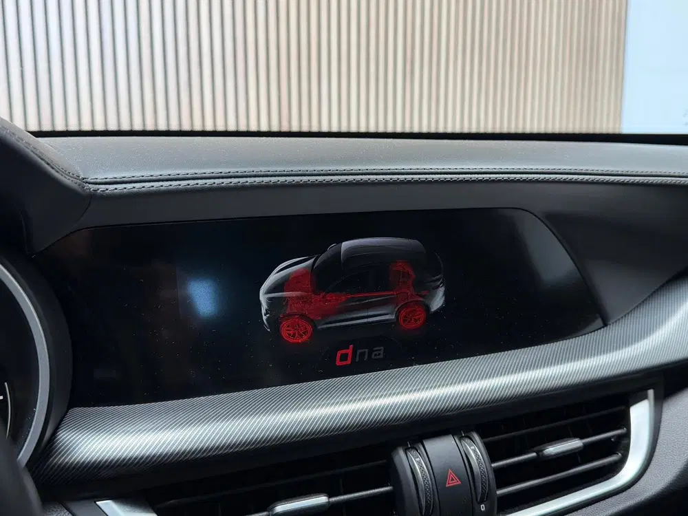 Alfa Romeo Stelvio 2.0 T AWD B-Tech uit 2019, foto 12