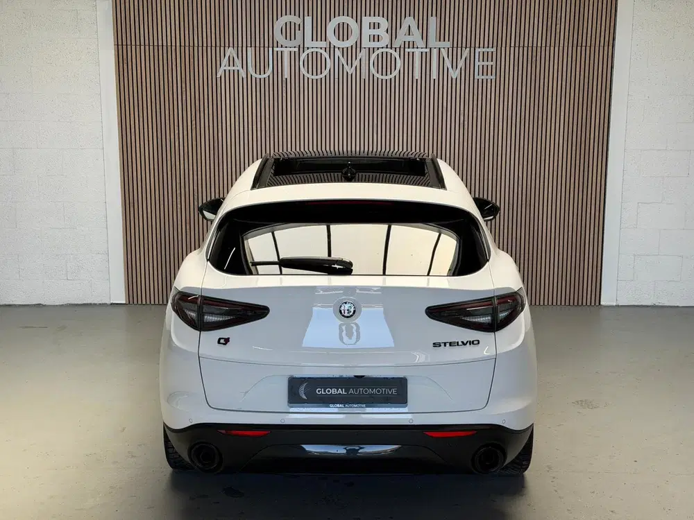 Alfa Romeo Stelvio 2.0 T AWD B-Tech uit 2019, foto 4